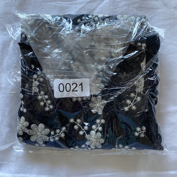 Alice Blue Flutter Top Women L Embroidery Boho Feminine Dainty Business Casual - Picture 12 of 12